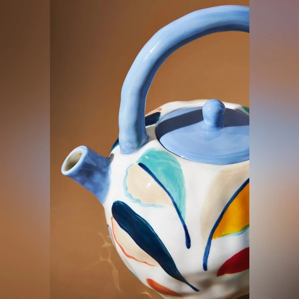 Tivoli Teapot